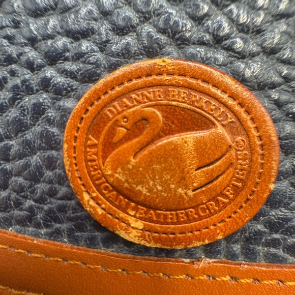 Dianne Berkeley Genuine Leather Wallet- SEE PICS FOR FLAWS - Picture 2 of 11